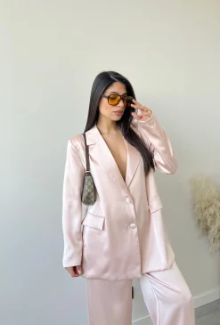 Giacca in simil raso oversize cipria