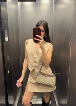 Shorts gonna con spacco bacchettata beige
