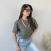 T-shirt con collana verdone